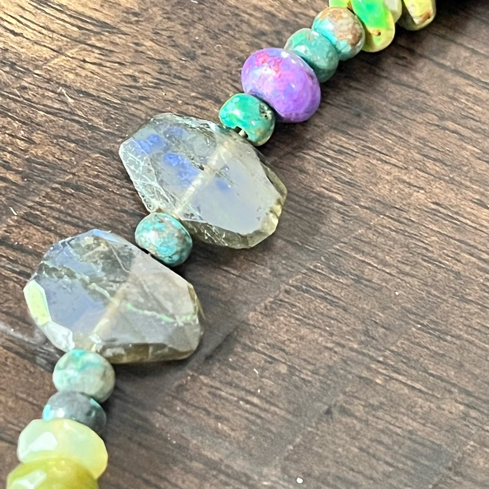 16-18” Multicolor semiprecious Gemstone Beaded Necklace - Picture 3 of 11